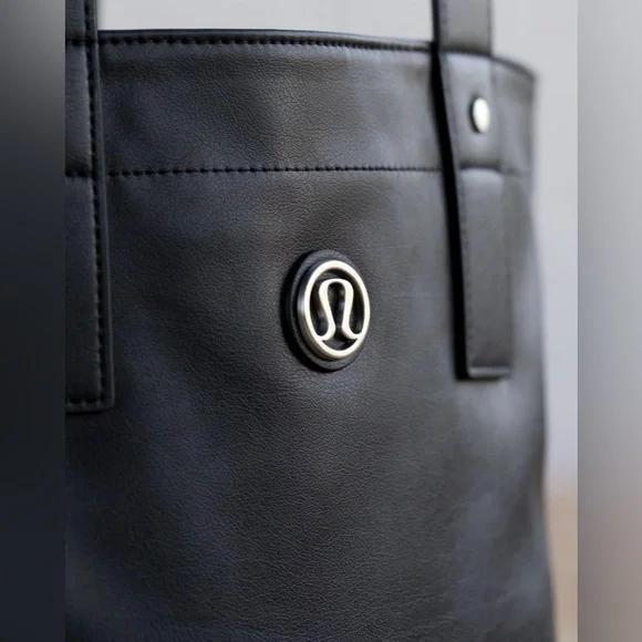 Lululemon Mantra Tote Bag - Picture 3 of 7